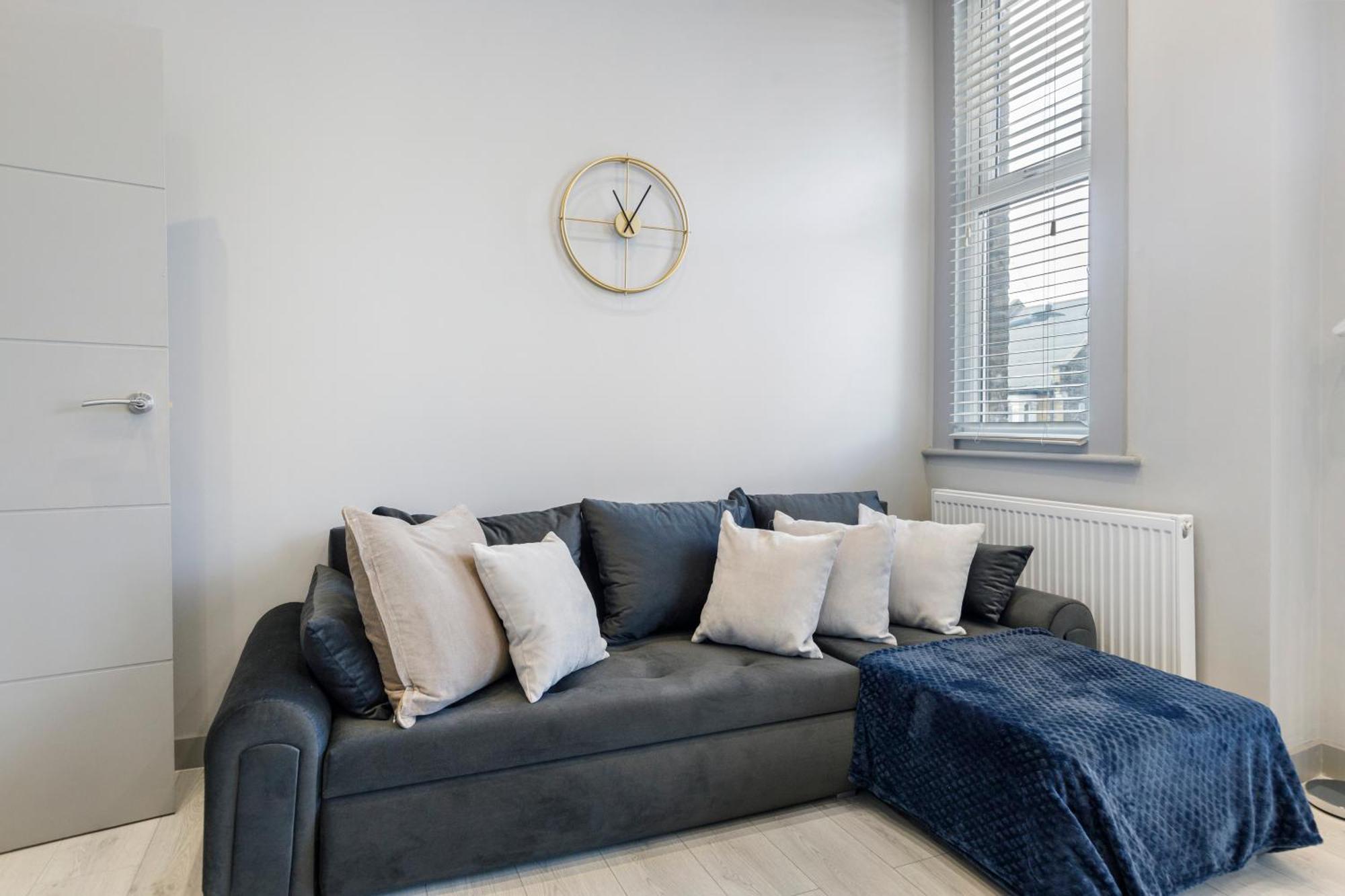 Wembley Luxury 3 Bedroom London Exterior photo