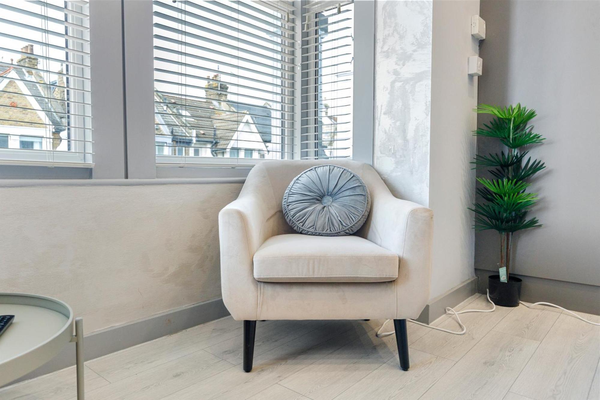 Wembley Luxury 3 Bedroom London Exterior photo